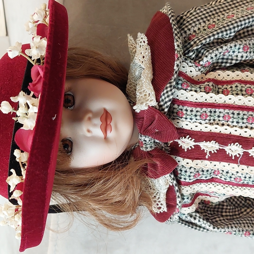 Vintage Franklin Heirloom doll